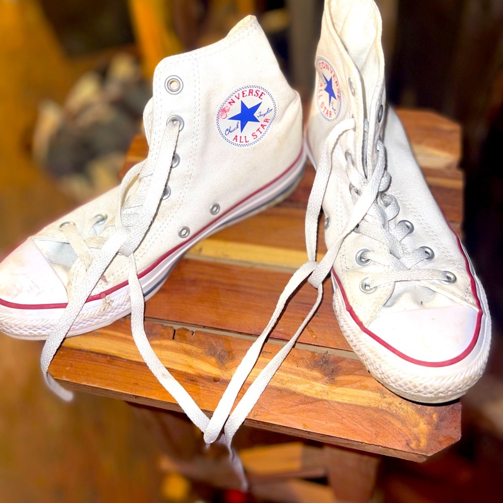 Chuck Taylor high top converse